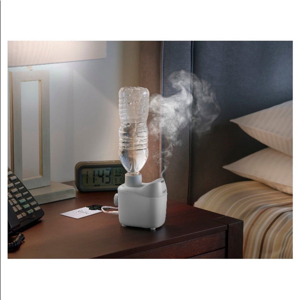 Homedics Portable Humidifier Comes with Travel Case Brand New